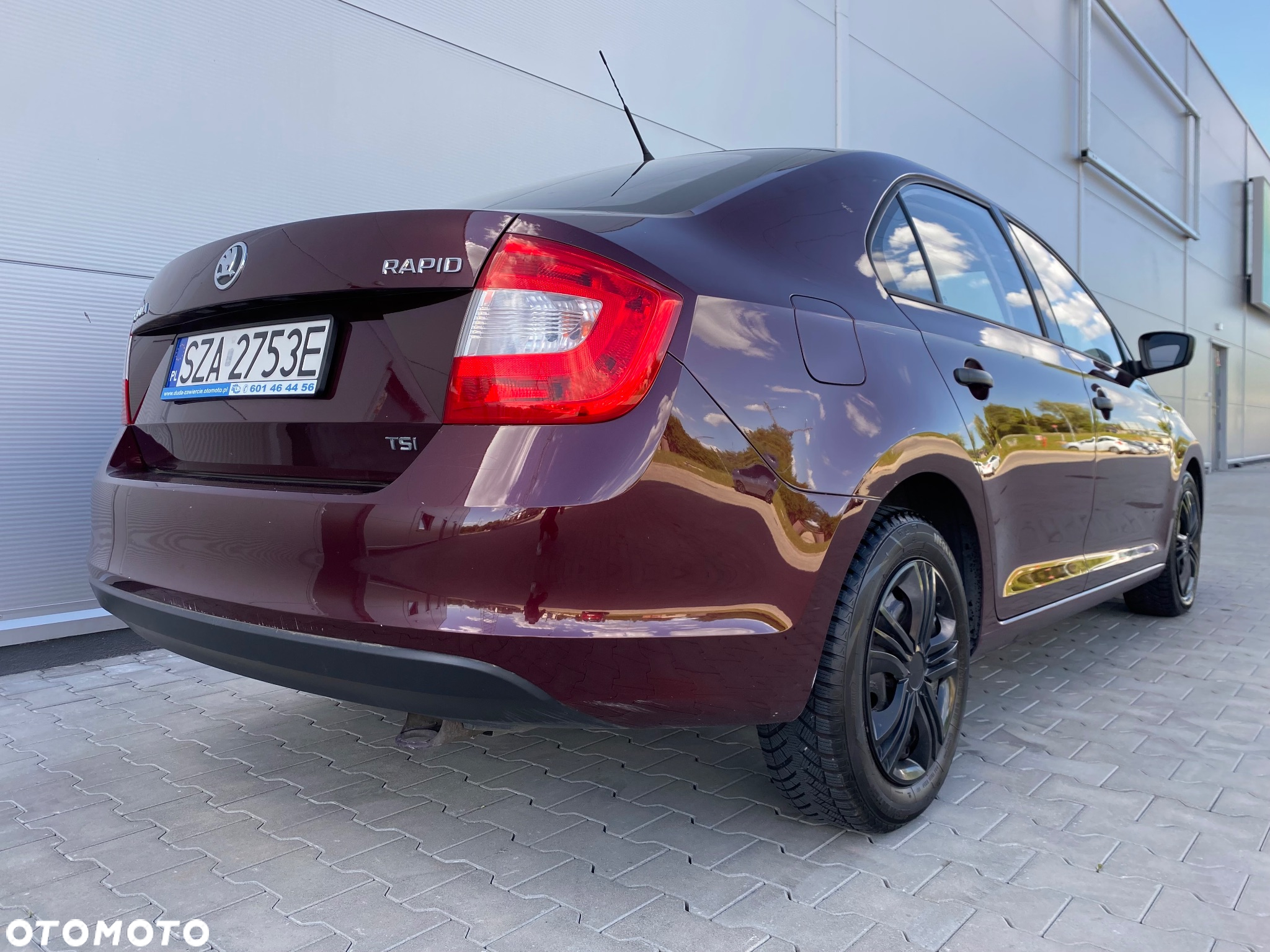 Skoda RAPID 1.2 TSI Ambition - 12