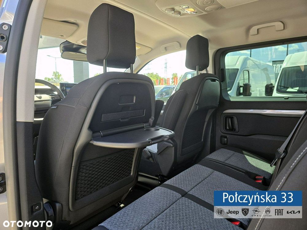 Peugeot Traveller - 25