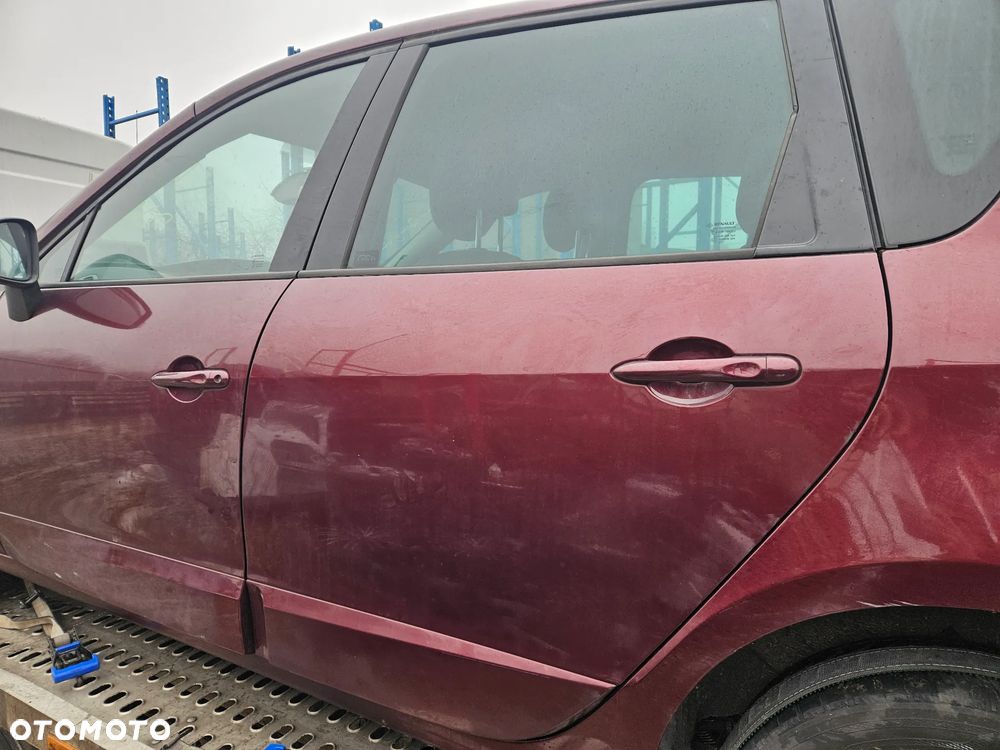 Części Renault Scenic III Lift TENNM 1.2 TCE Drzwi Zderzak Maska - 15