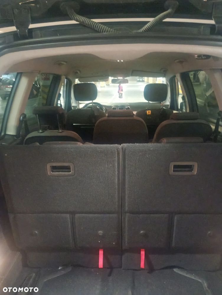 Ford Galaxy - 6