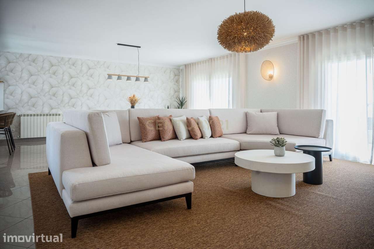 Moradia T4 de Luxo com Piscina Aquecida e Jacuzzi | Praia da Vieira - Grande imagem: 3/56