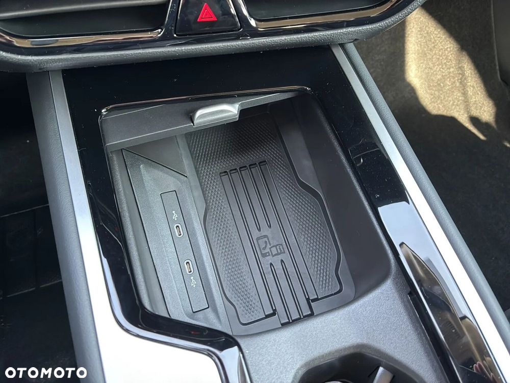 Volkswagen Passat - 29