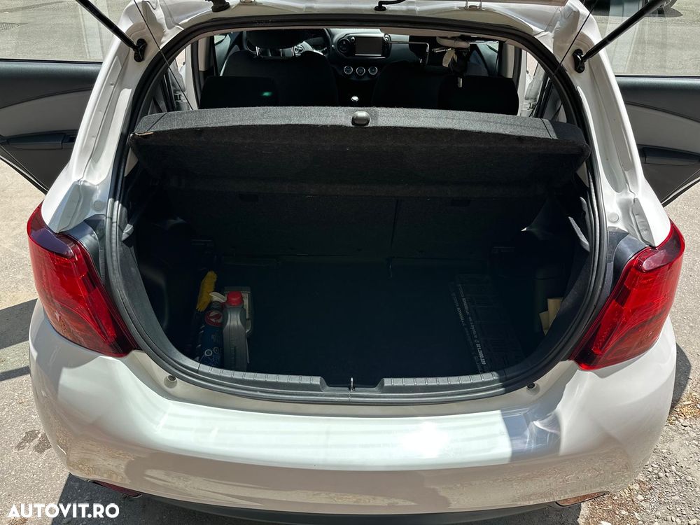 Toyota Yaris 1.33 L Dual VVT-i 5D Multidrive S Luna - 7