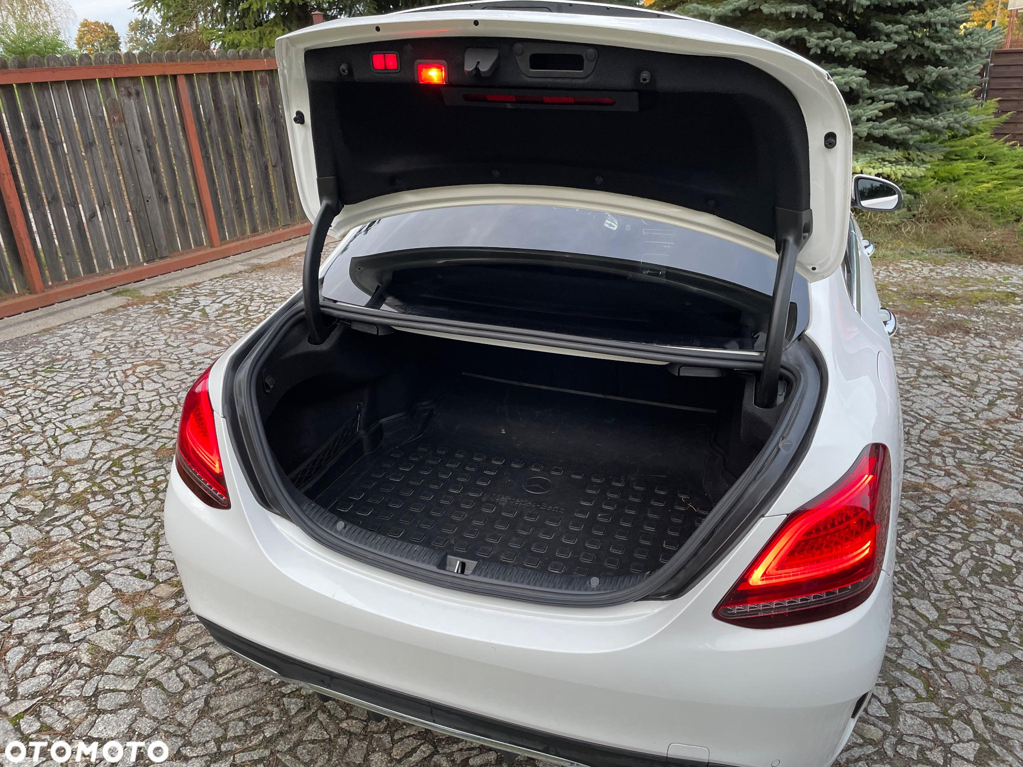 Mercedes-Benz Klasa C 220 d 9G-TRONIC - 18