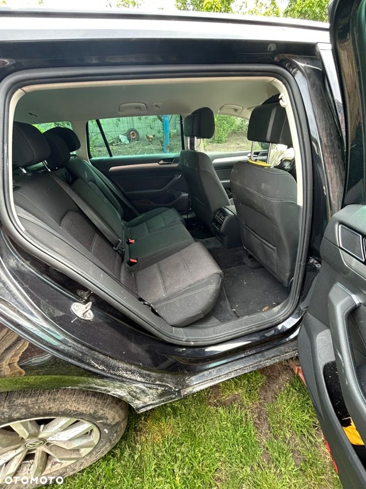 Volkswagen Passat 2.0 TDI BMT Comfortline DSG - 11