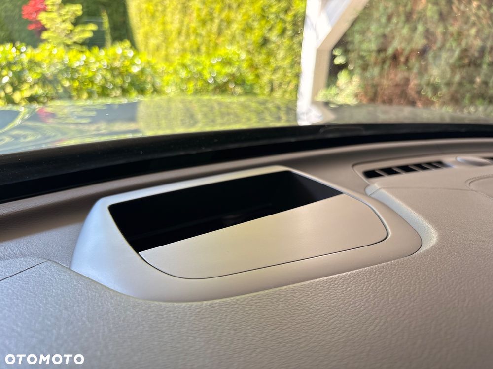Volvo XC 60 T8 AWD Plug-In Hybrid Inscription - 23