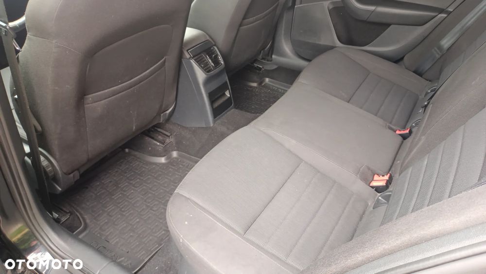 Skoda Octavia 2.0 TDI Elegance - 21