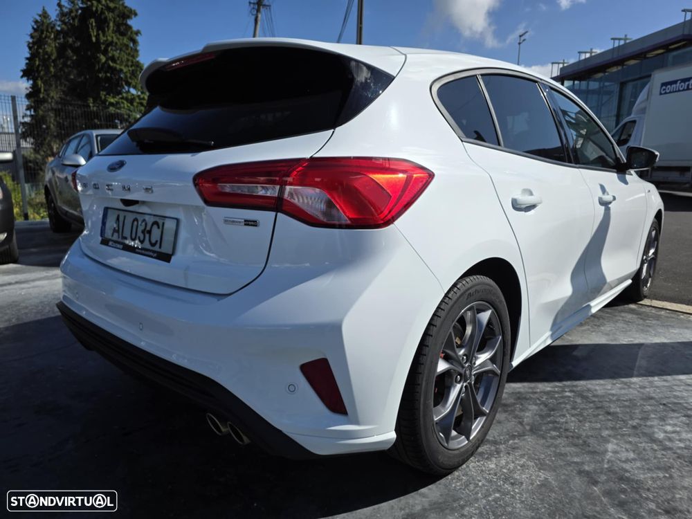 Ford Focus 1.0 EcoBoost MHEV ST-Line - 3