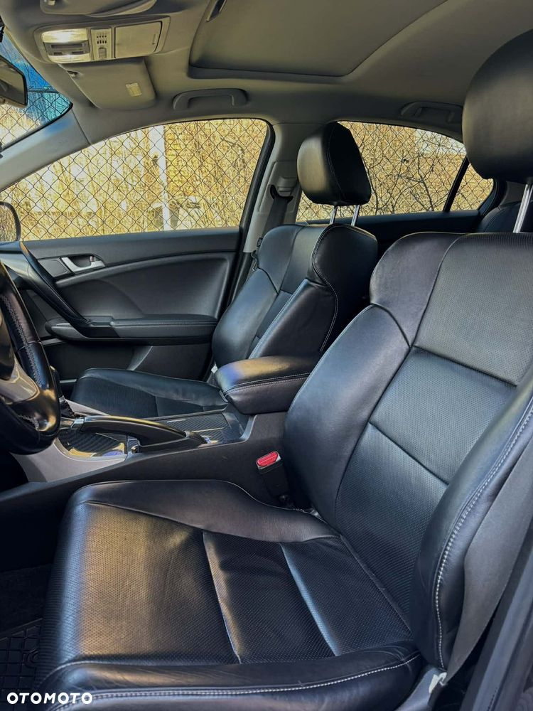 Acura TSX - 16