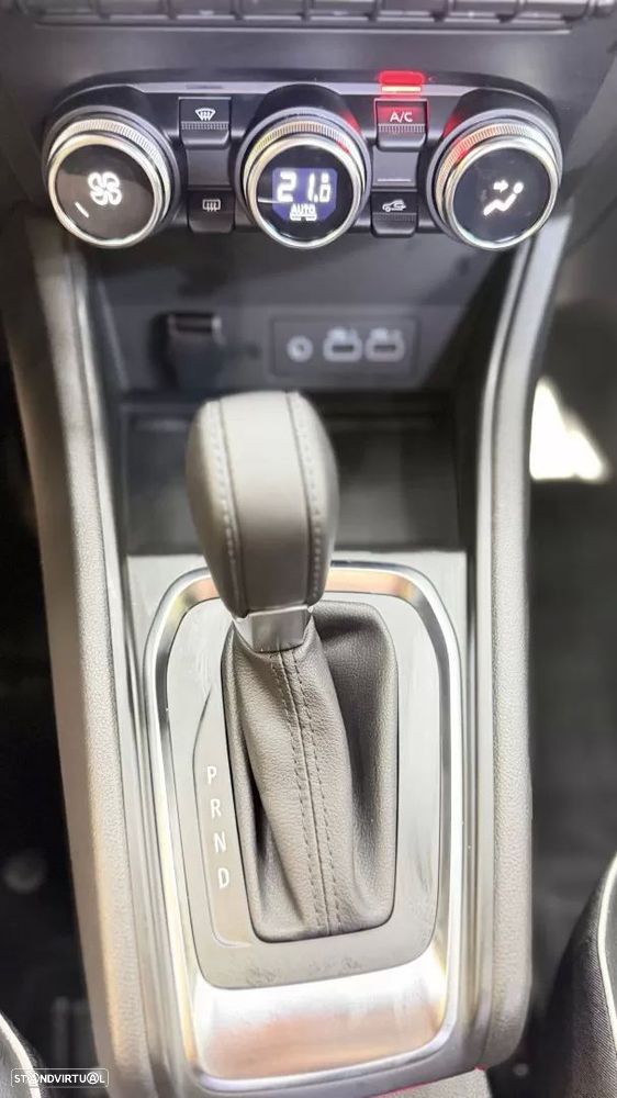 Renault Captur TCe Mild Hybrid 160 EDC TECHNO - 22