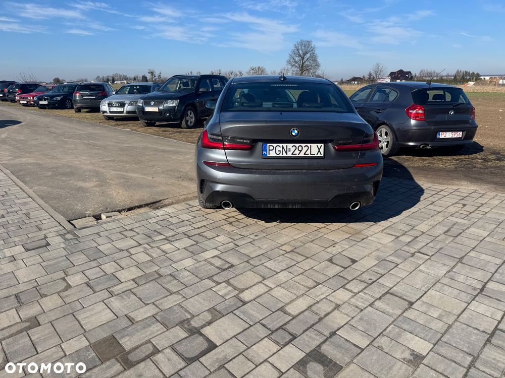 BMW Seria 3 320d Sport Line sport - 21