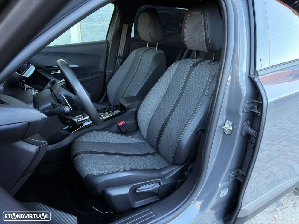 Peugeot 2008 1.2 Hybrid Allure e-DCS6 - 7