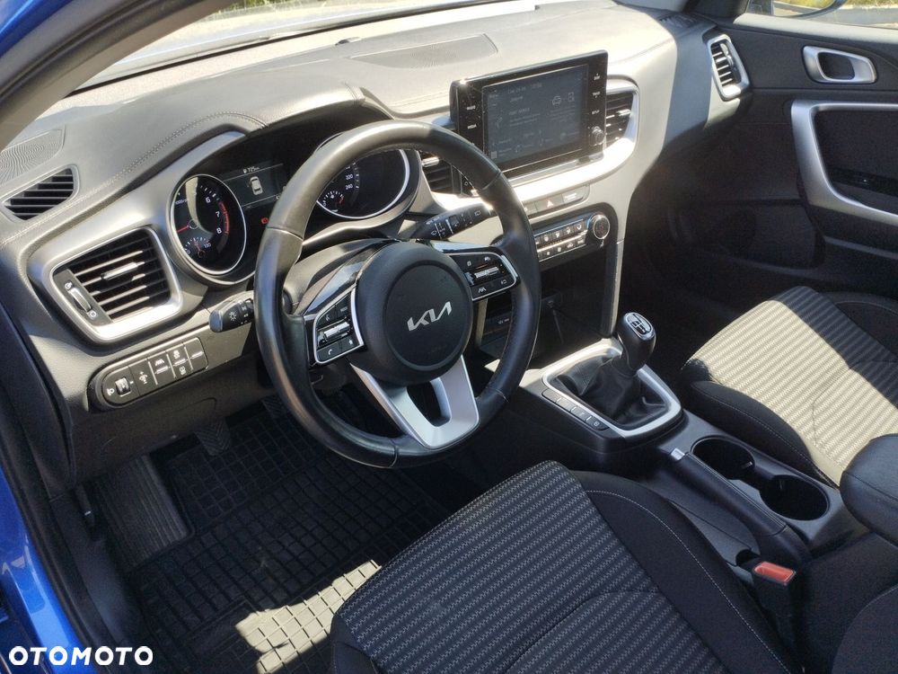 Kia Ceed 1.5 T-GDI M - 9