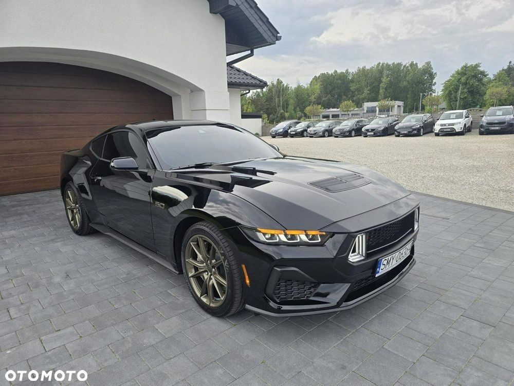 Ford Mustang - 7