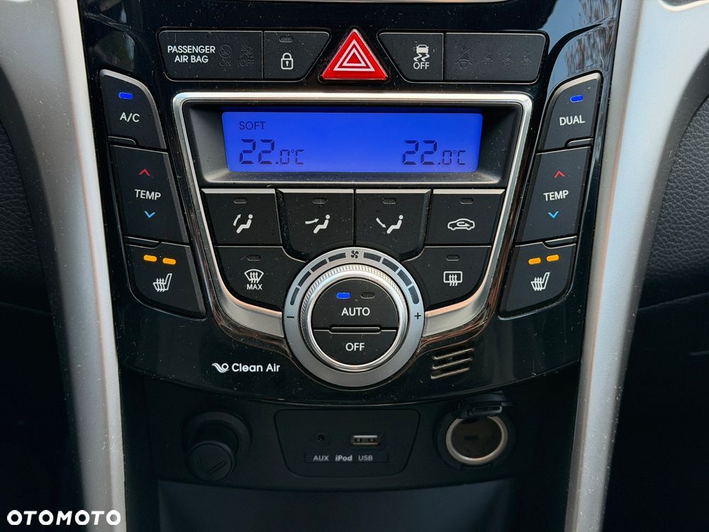 Hyundai i30 Kombi 1.6 GDi DCT Premium - 20