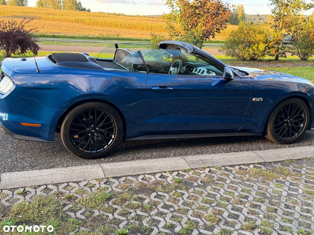 Ford Mustang - 32