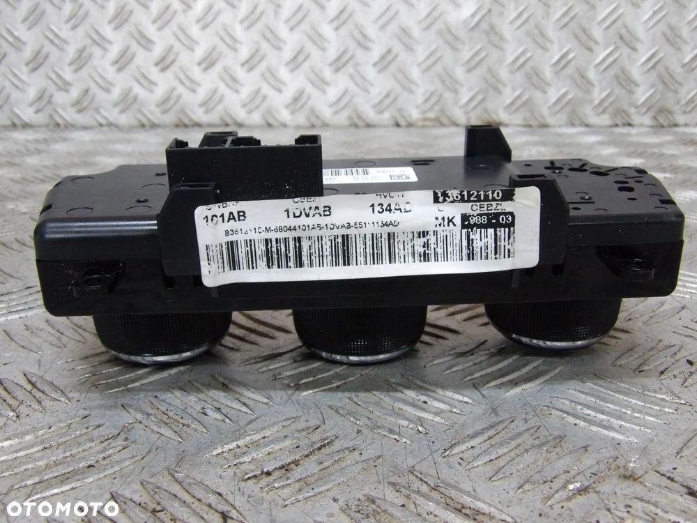 JEEP COMPASS I LIFT PANEL NAWIEWU KLIMATYZACJI P55111134AD - 4