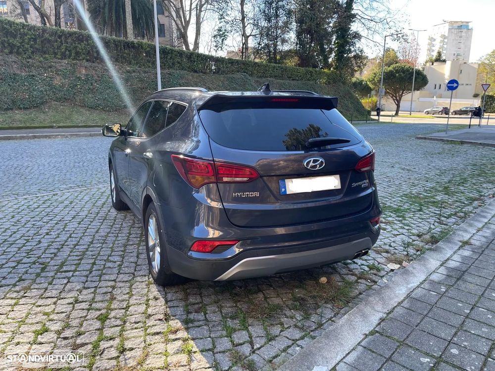 Hyundai Santa Fe 2.2 CRDi Executive - 4