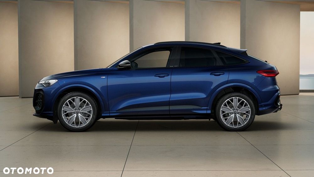 Audi Q5 Sportback - 4