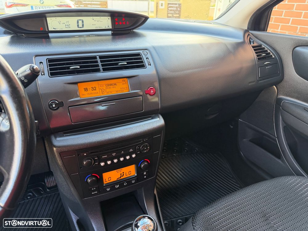 Citroën C4 1.6 HDi VTR Pack - 19