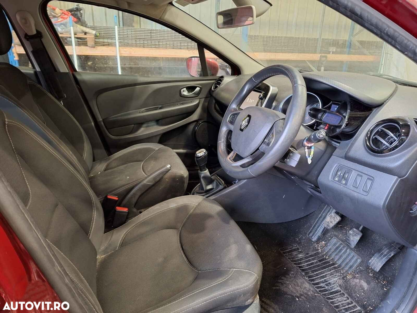 Carenaj aparatori noroi fata Renault Clio 2017 Hatchback Rosu - 5