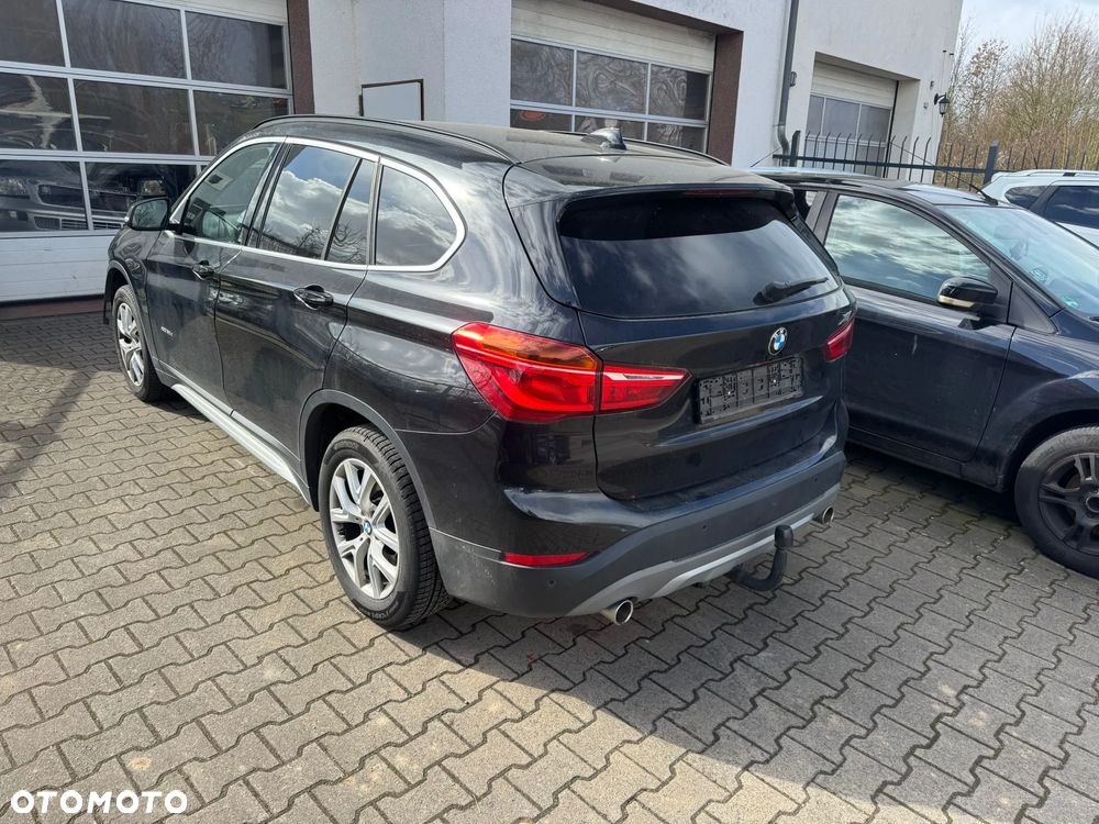 BMW X1 xDrive20d - 4
