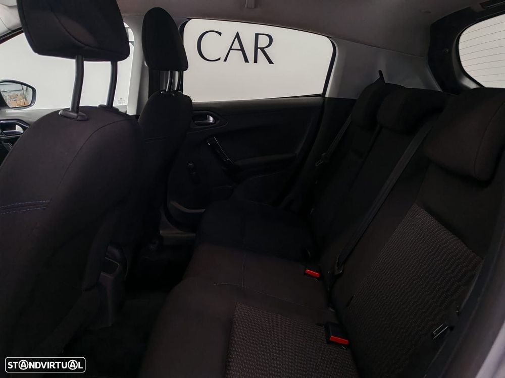 Peugeot 208 1.5 BlueHDi Signature - 14