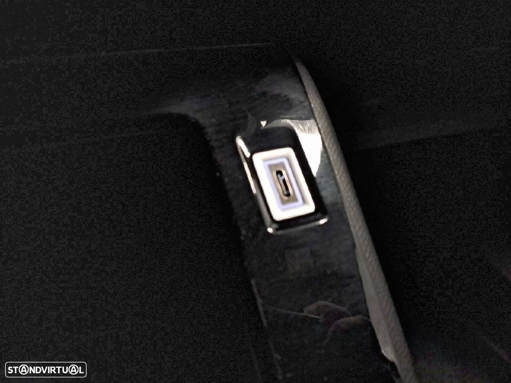 Peugeot 2008 1.2 PureTech Style - 23