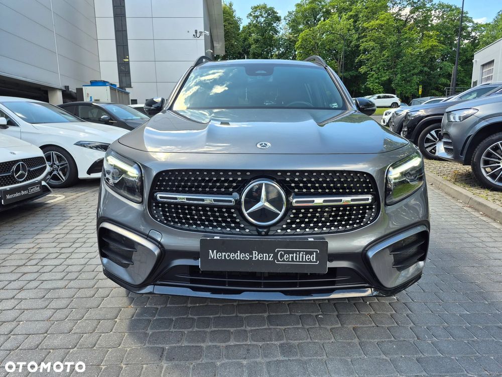 Mercedes-Benz GLB 200 AMG Line 7G-DCT - 7