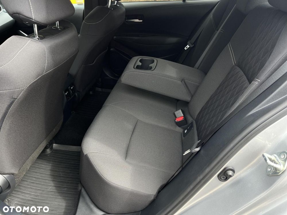 Toyota Corolla - 11