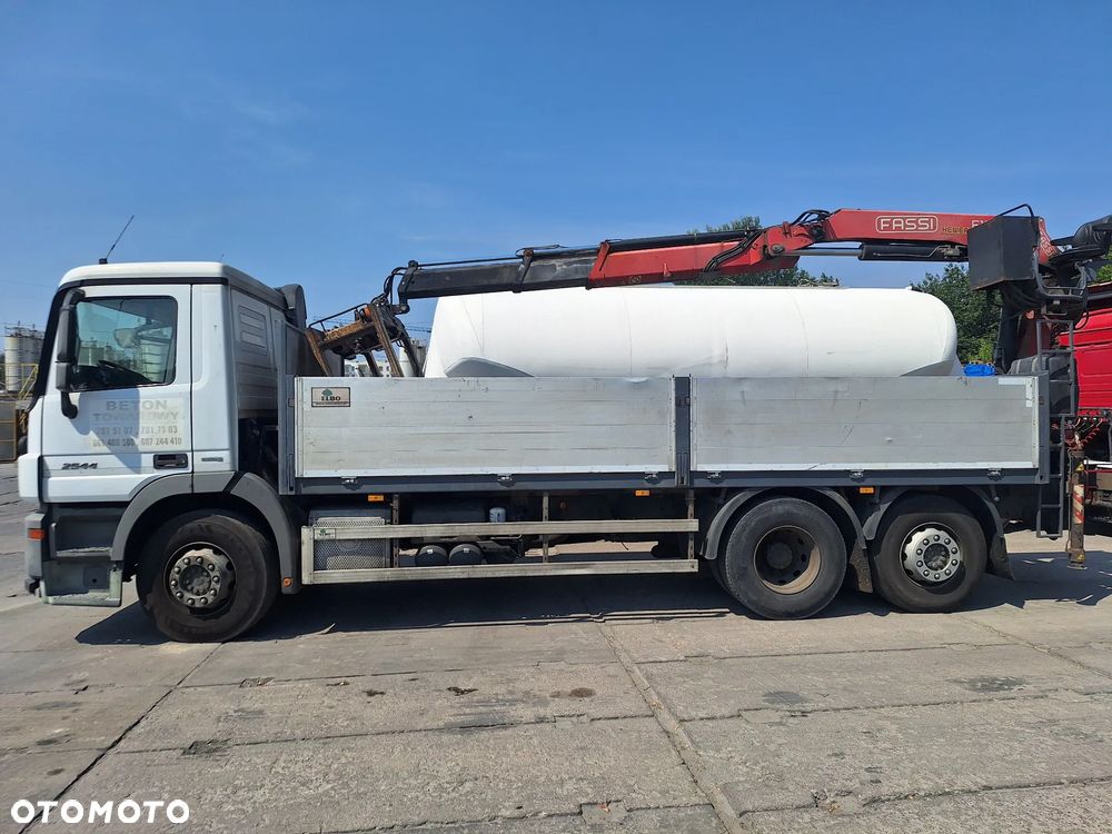 Mercedes-Benz ACTROS - 2