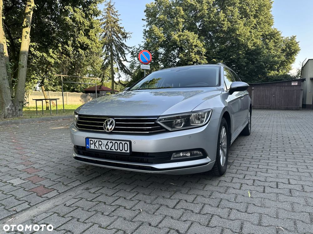Volkswagen Passat 2.0 TDI (BlueMotion Technology) Comfortline - 19