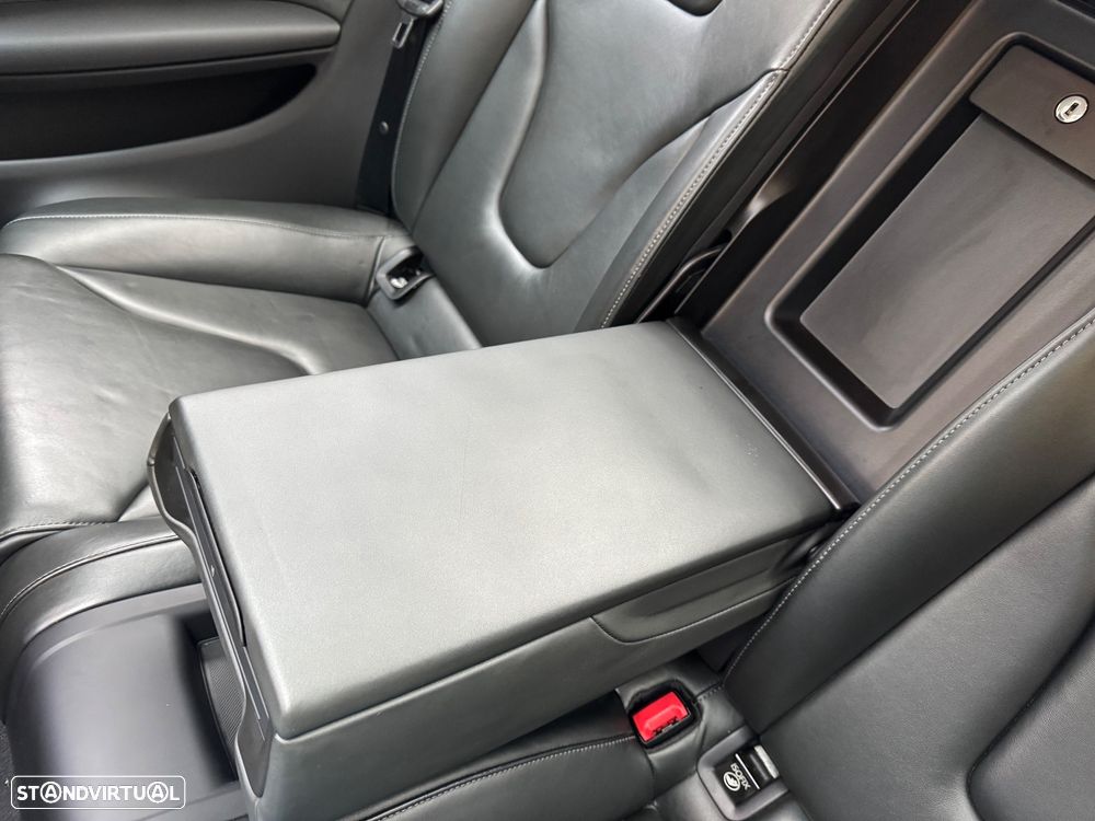 Audi RS5 4.2 FSi quattro S tronic - 51