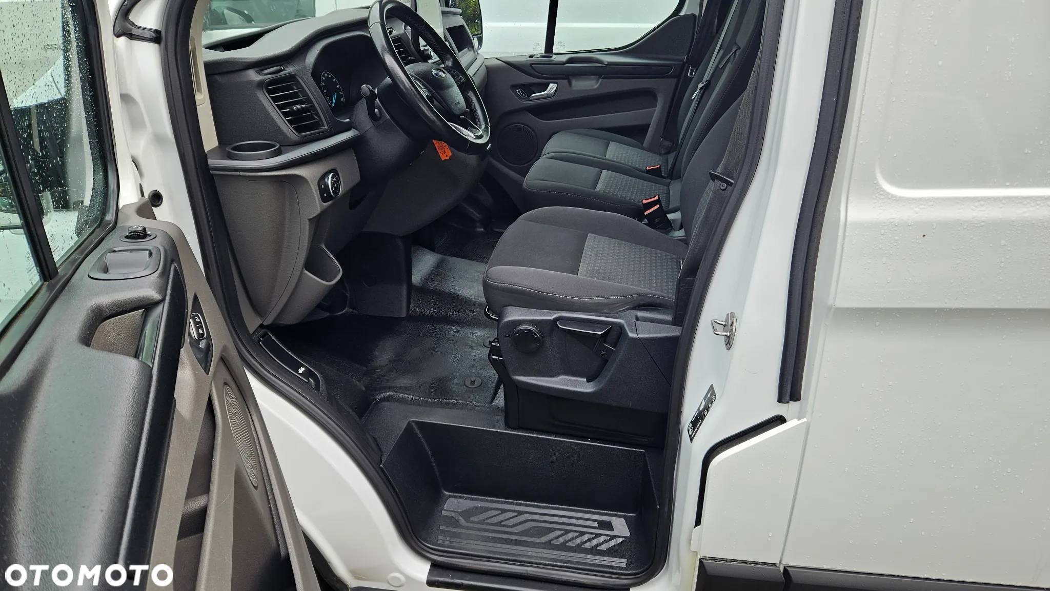 Ford Custom 2,0 TDCI Lift - 12
