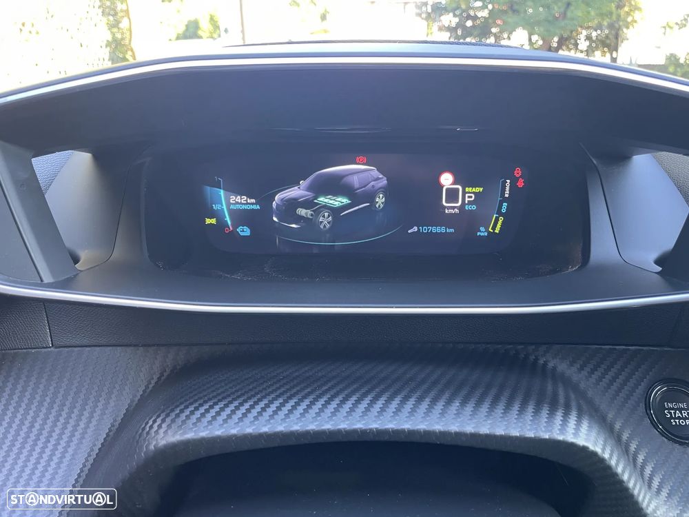 Peugeot e-2008 Allure Pack - 39