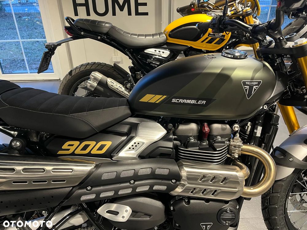 Triumph Bonneville - 2