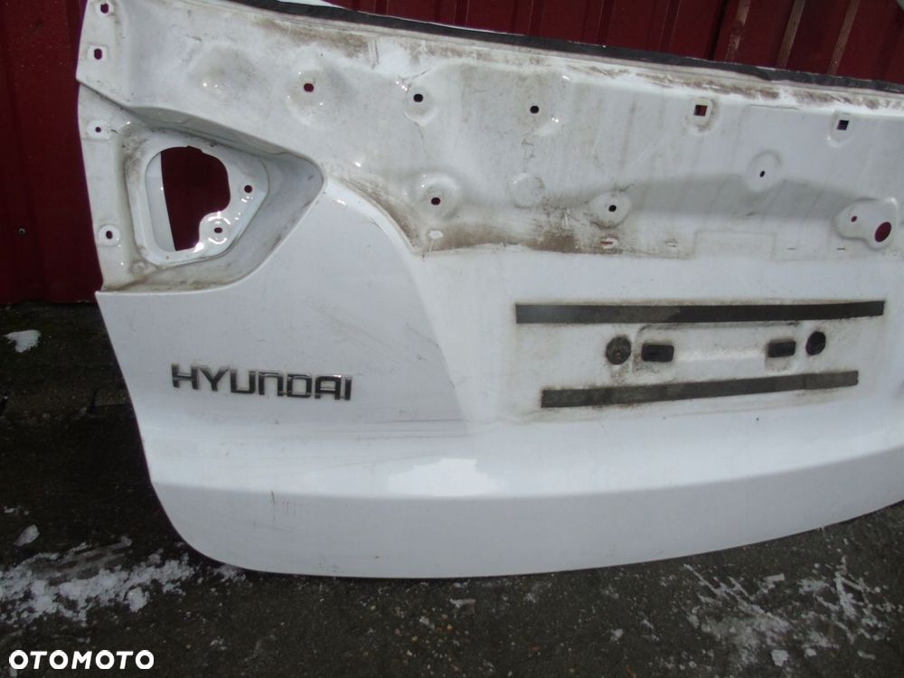 Hyundai IX35 klapa bagażnika 73700Y000 - 2