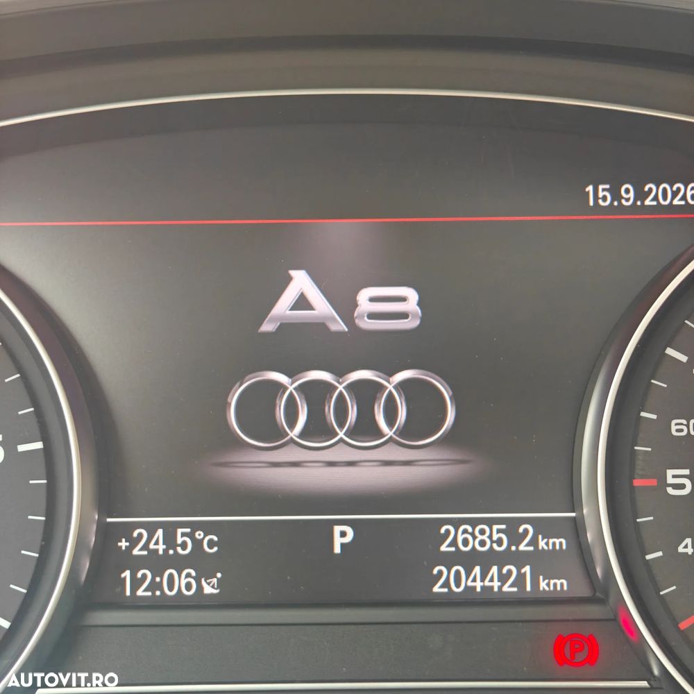 AUDI A8 2015 — imagine 10