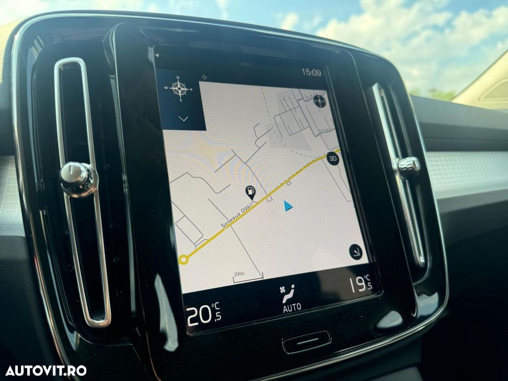 Volvo XC 40 Recharge T5 Twin Engine AT7 Inscription Expression - 28