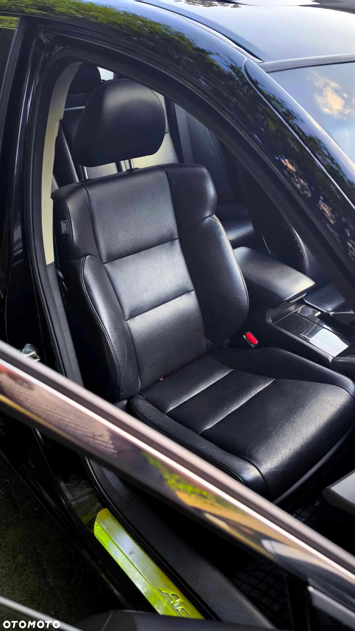 Honda Accord 2.4 Executive - 11