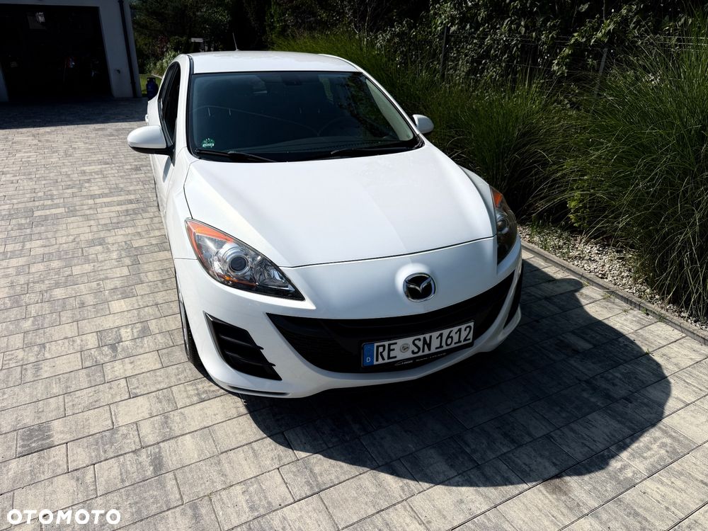 Mazda 3 1.6 Exclusive + - 19