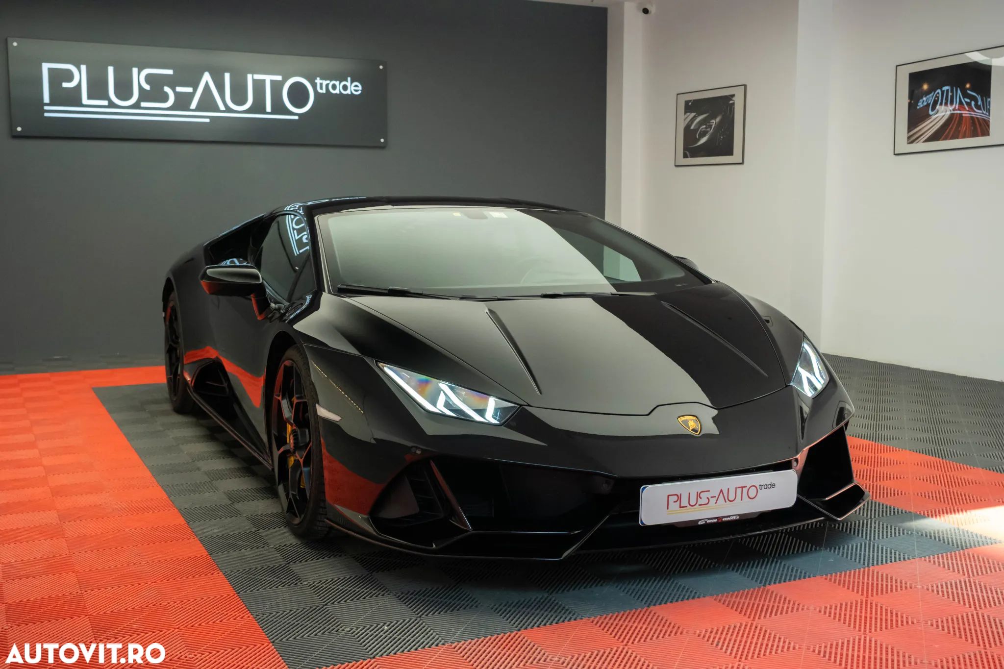 Lamborghini Huracan - 1
