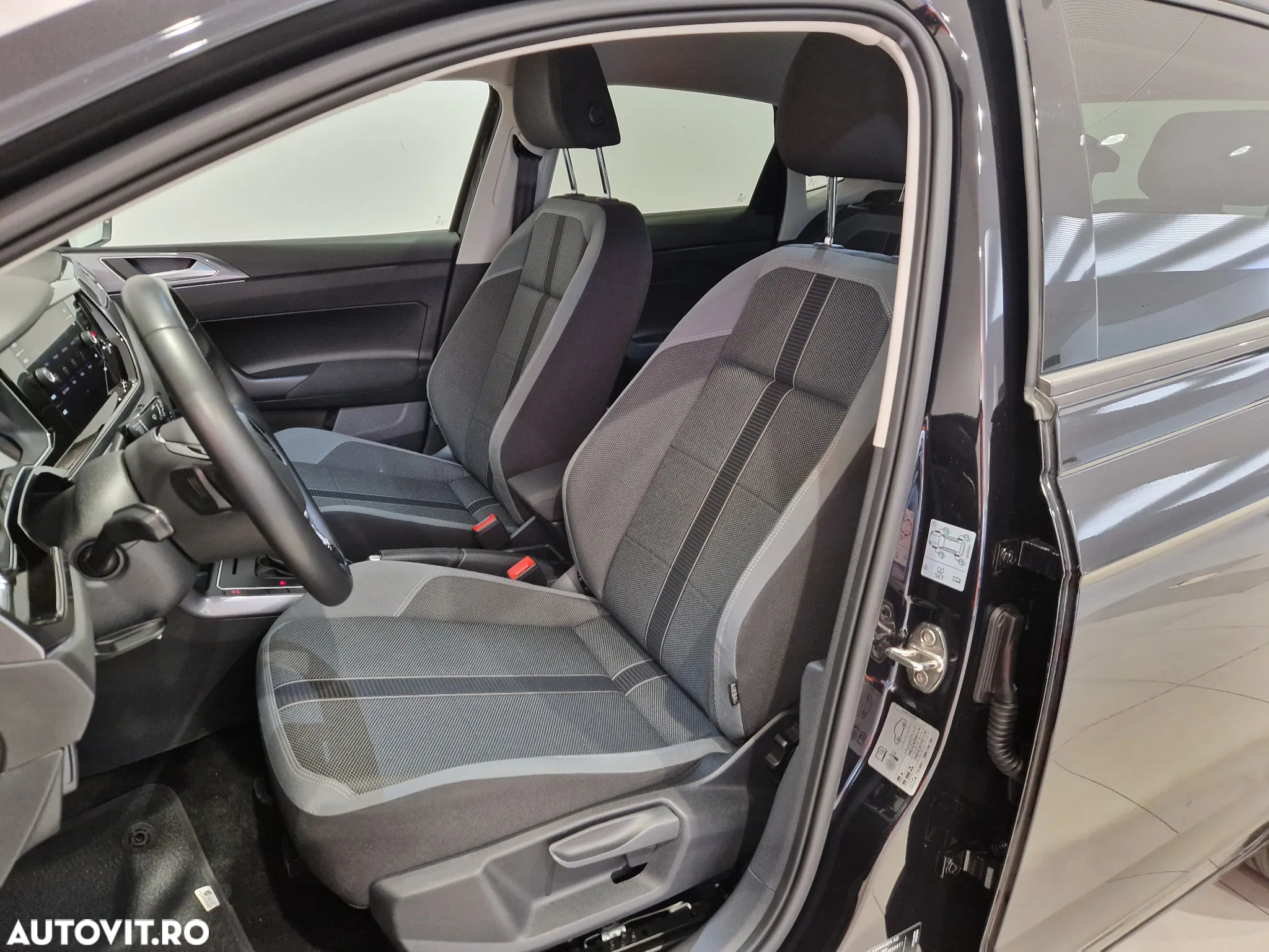 Volkswagen Polo 1.0 TSI DSG Highline - 11