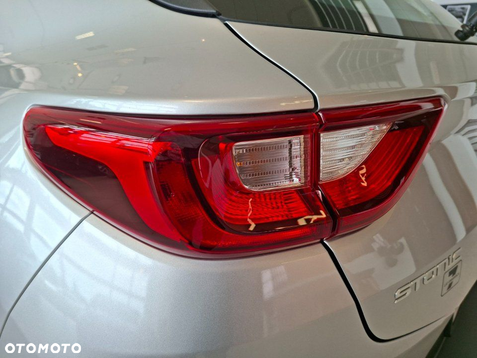 Kia Stonic - 10