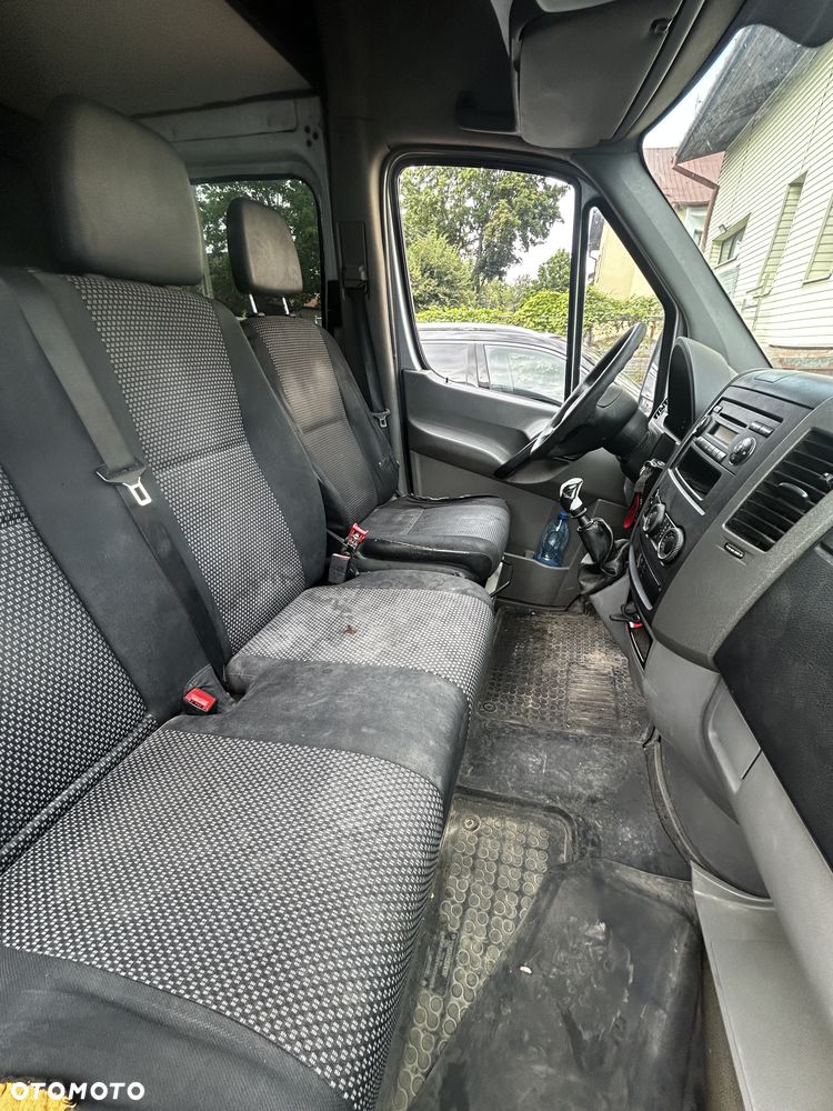 Mercedes-Benz Sprinter - 2