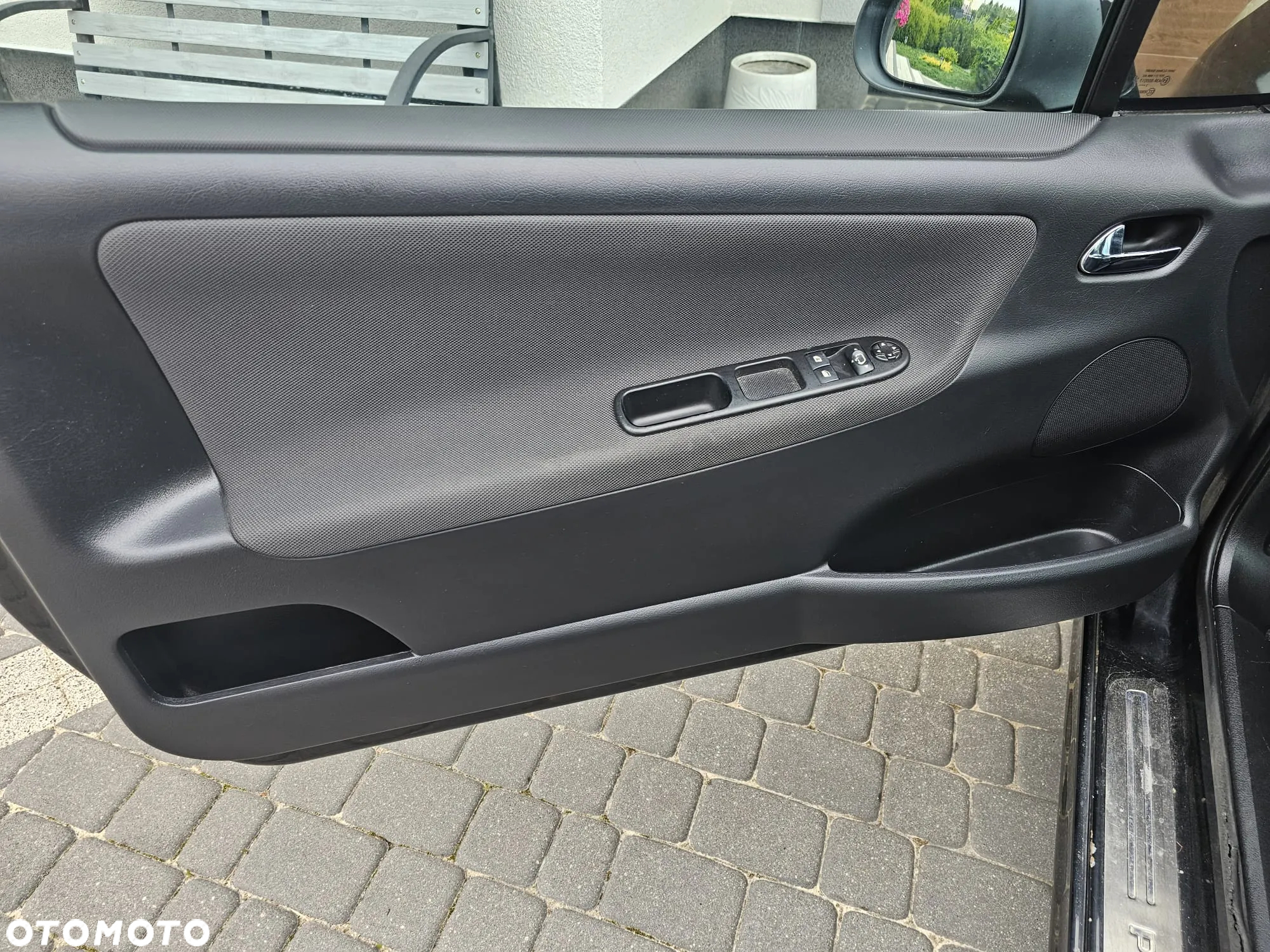 Peugeot 207 - 23
