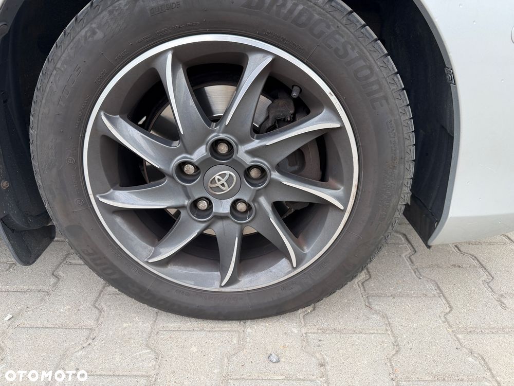 Toyota Auris 2.0 D-4D Premium Comfort - 4