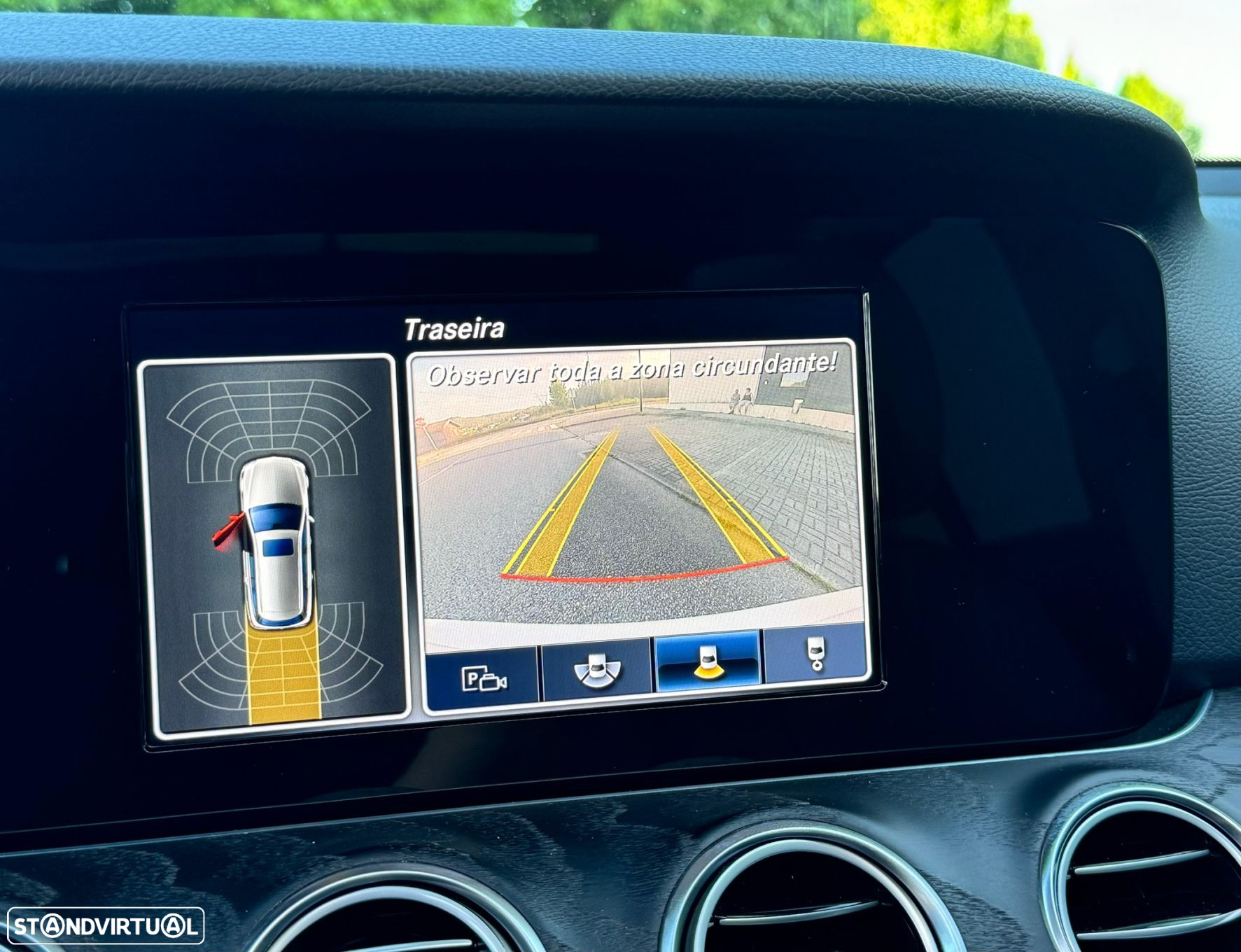 Mercedes-Benz E 220 d Avantgarde+ - 28