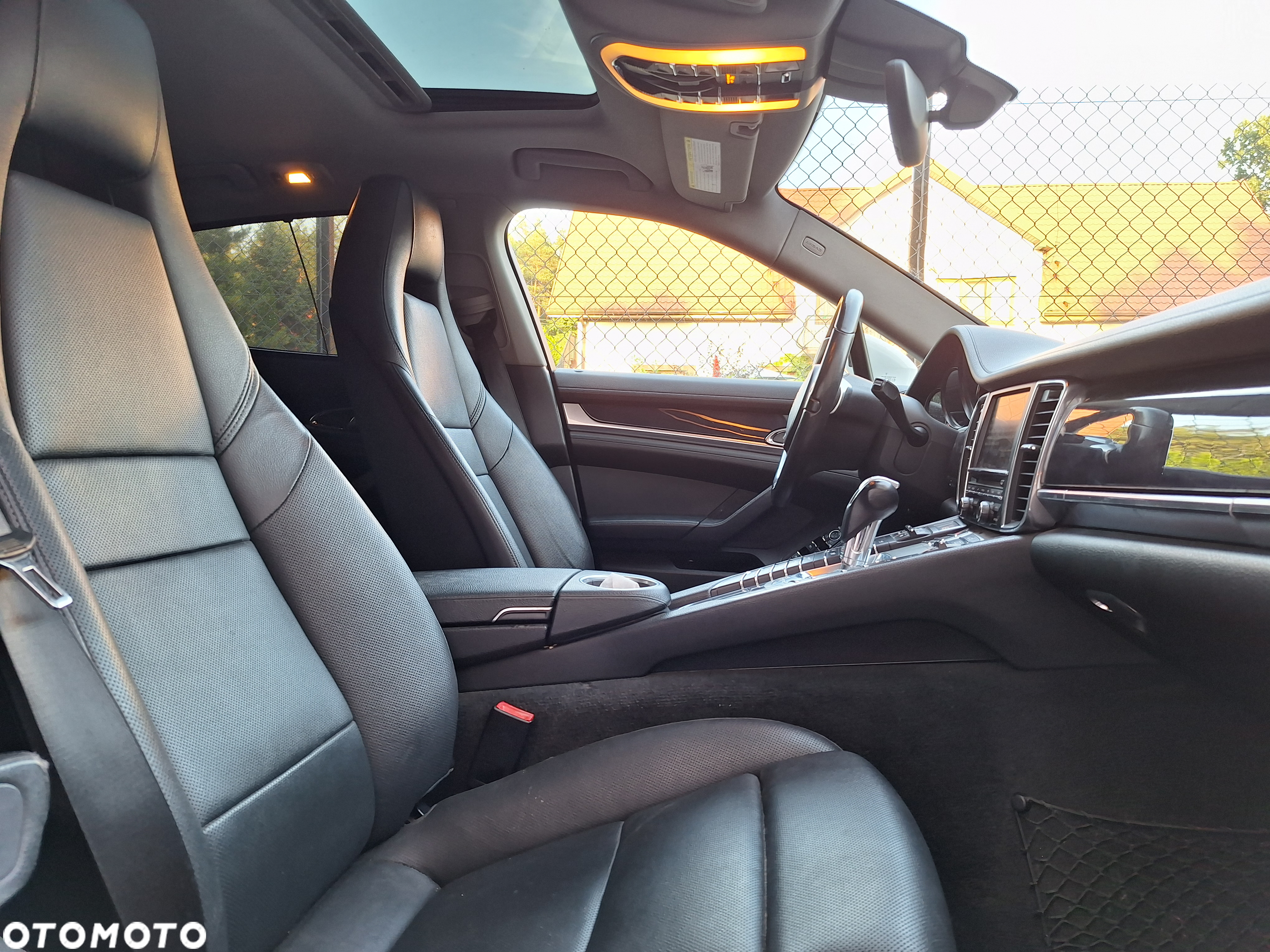 Porsche Panamera 4S - 17
