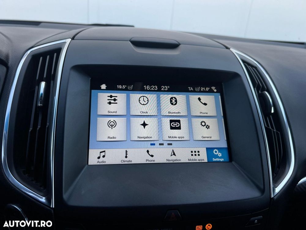 Ford Edge - 36